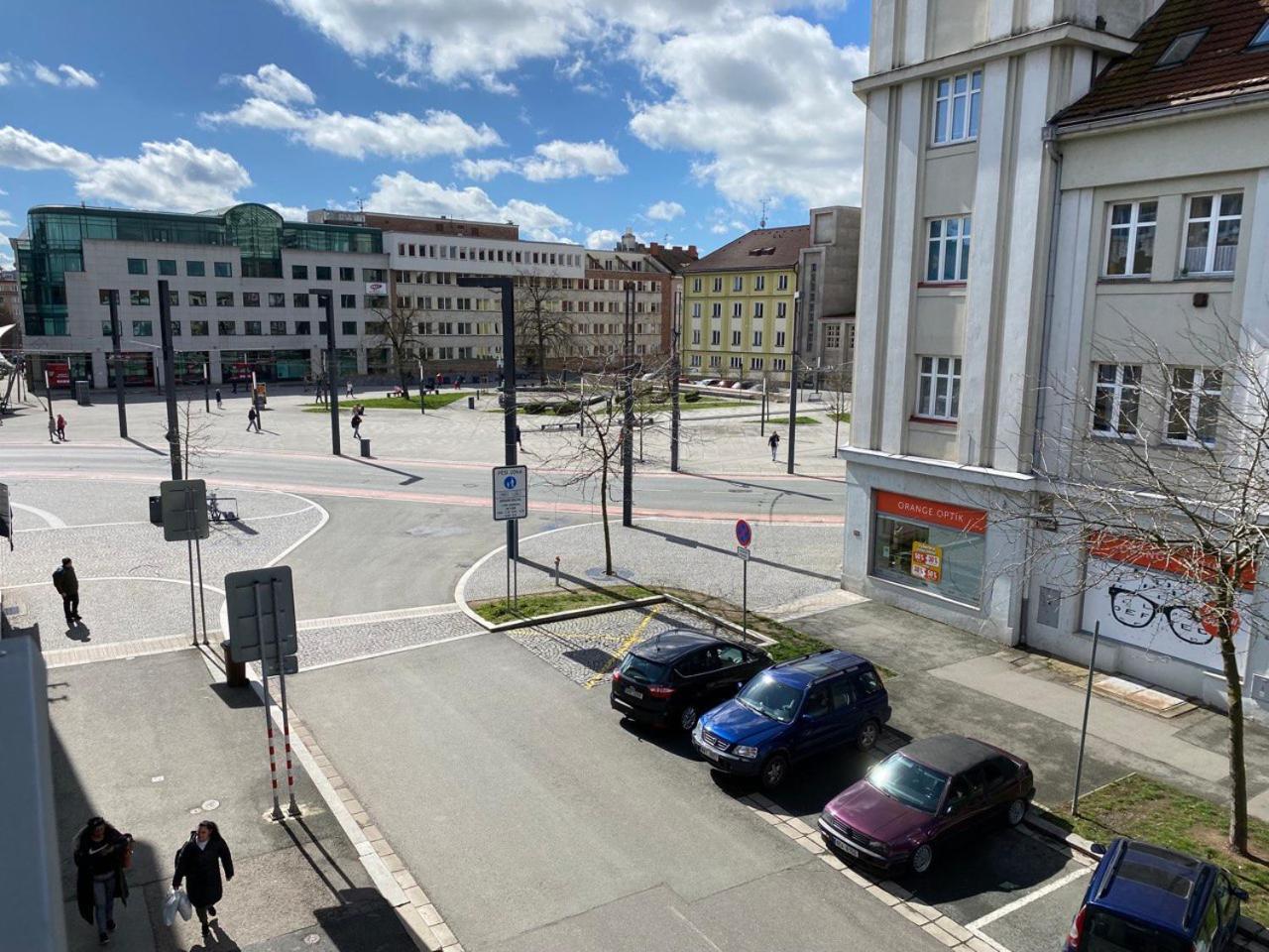 Perla Hradce 202 Appartement Hradec Králové Buitenkant foto