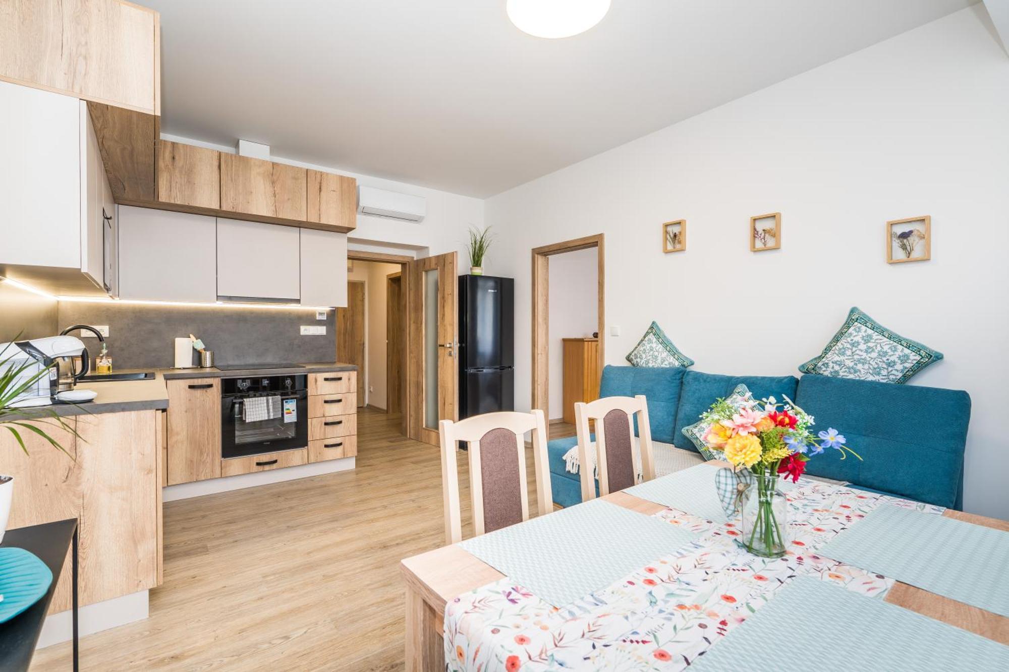Perla Hradce 202 Appartement Hradec Králové Buitenkant foto